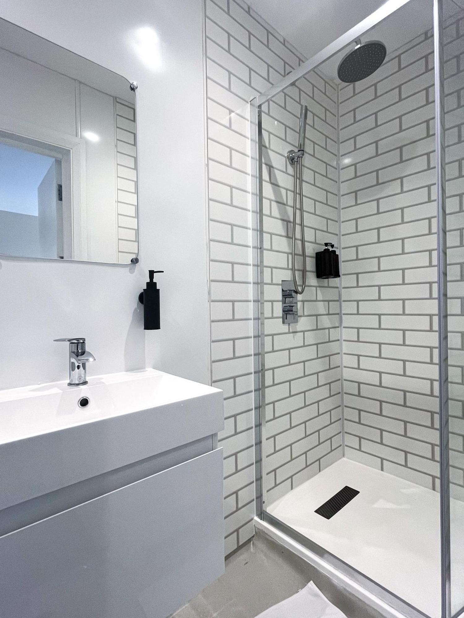 Atis The Park Inn دوفر المظهر الخارجي الصورة